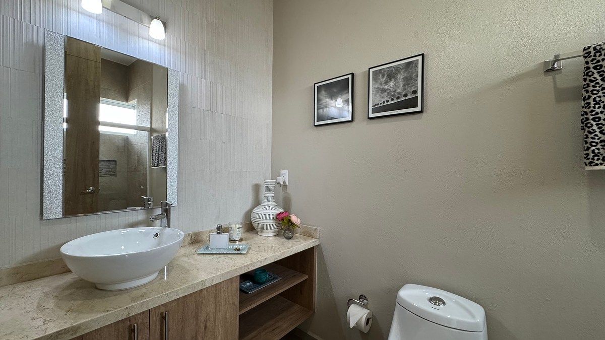 House in Gated Community in Lomas de Juriquilla, Querétaro, photo 2 of 28