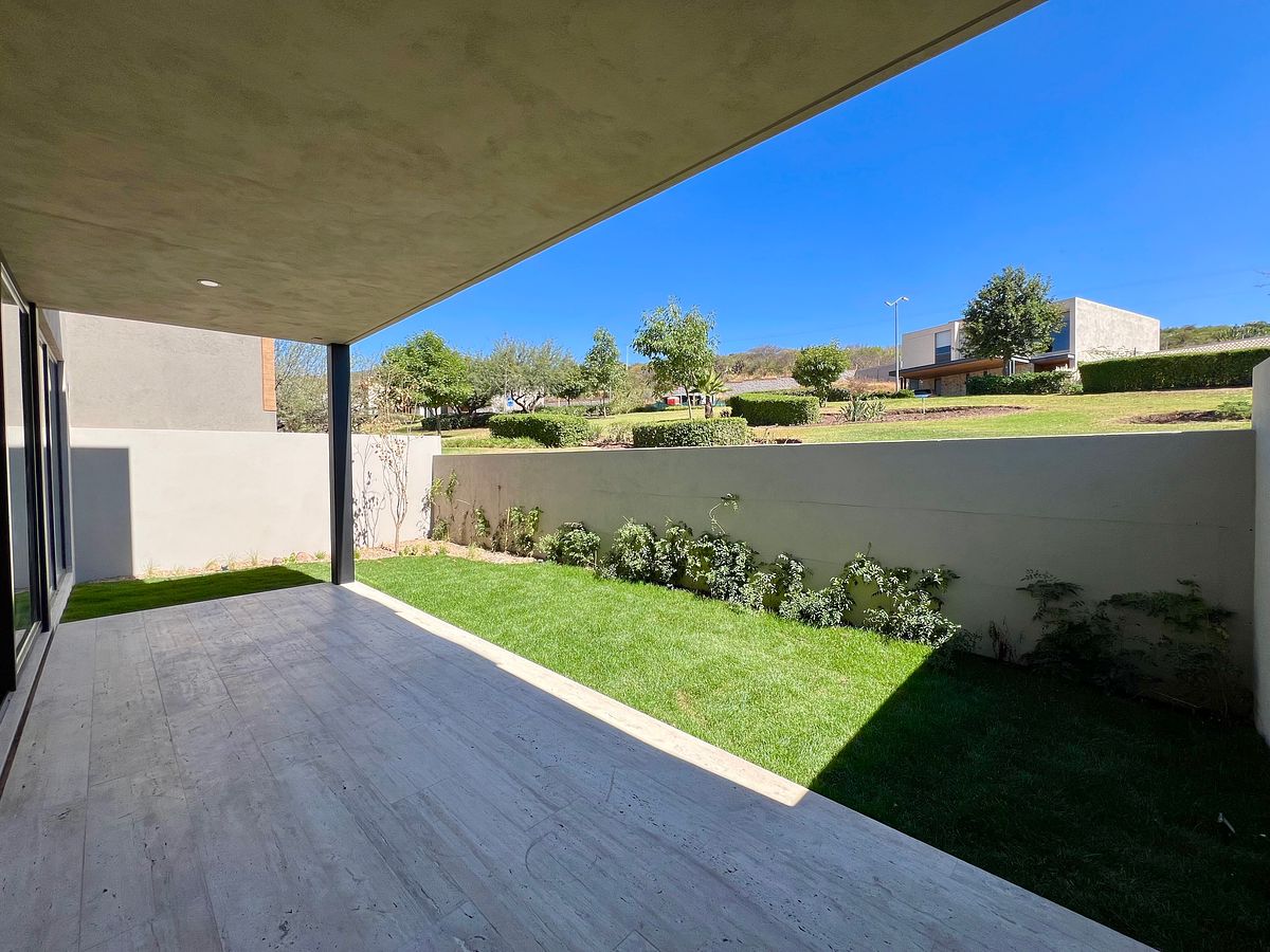 House in Gated Community in Altozano el Nuevo Querétaro, Querétaro, photo 7 of 25