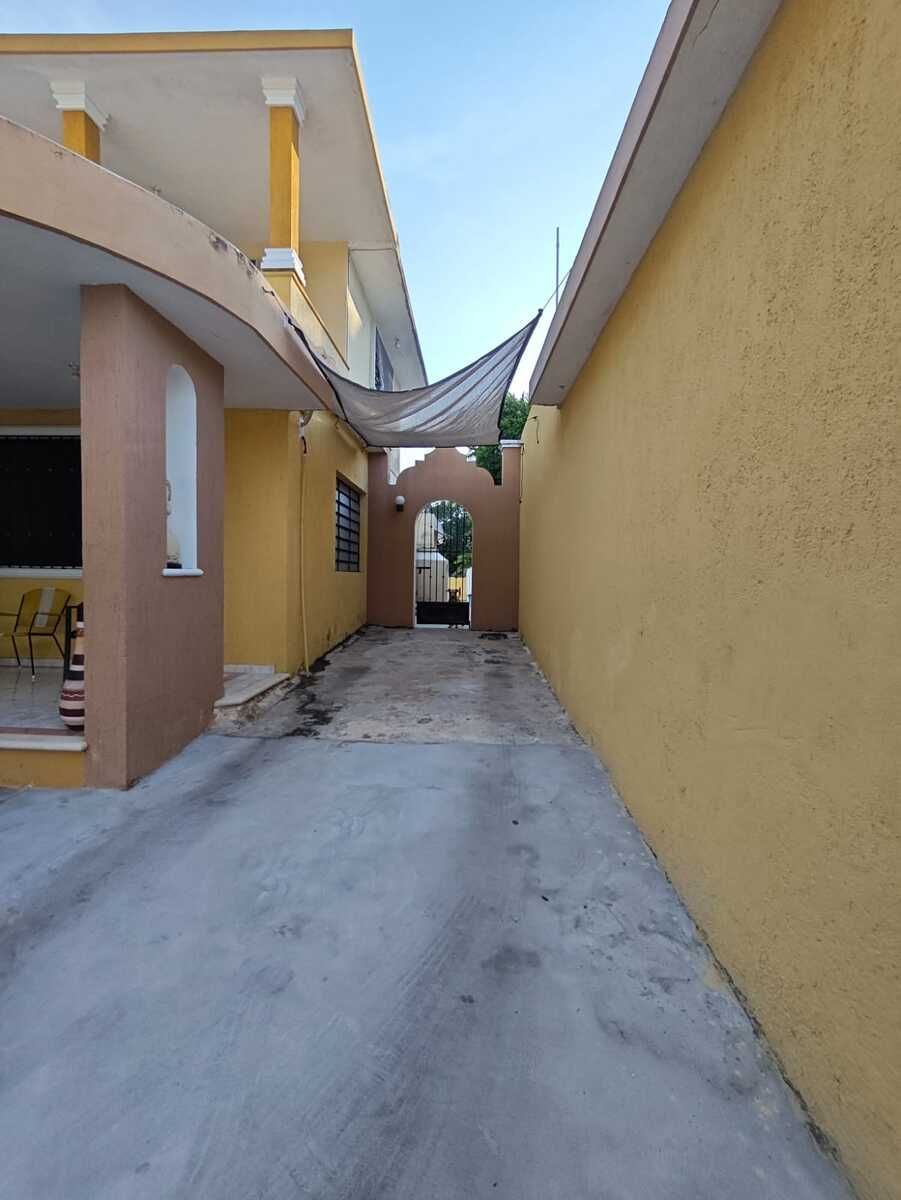 CASA CON TERRENO EN EL CENTRO DE MÉRIDA, foto 1 de 21