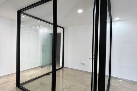 Excelente espaço comercial para alugar 125 m² na Col. México, Mérida