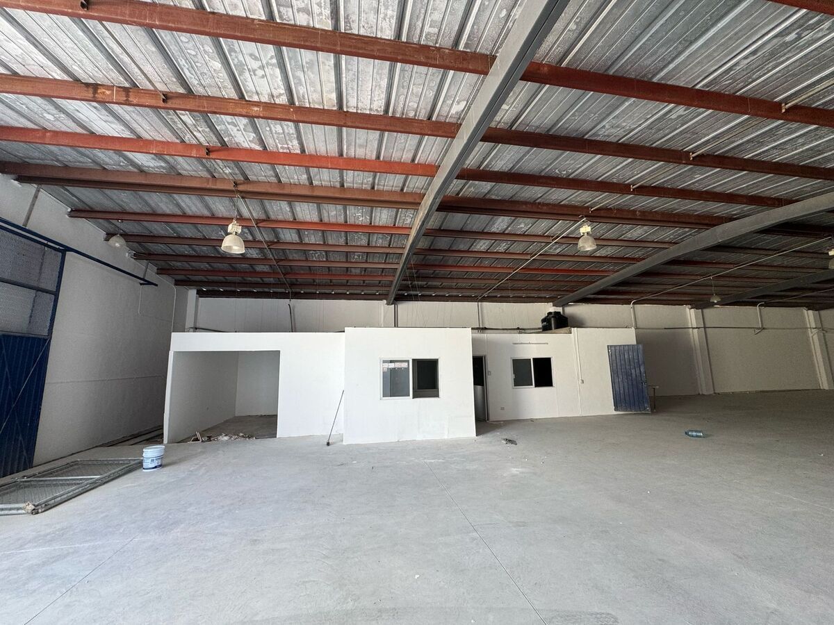 Bodega comercial en Leandro Valle, Mérida, foto 3 de 6