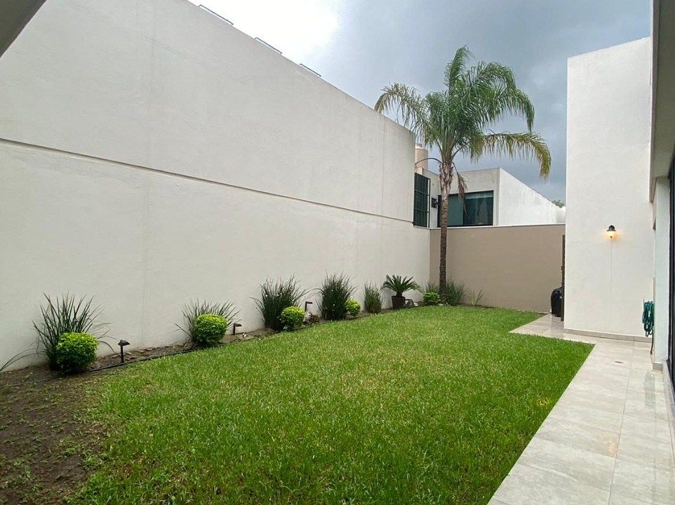Casa em Los Almendros, Monterrey, foto 2 de 16
