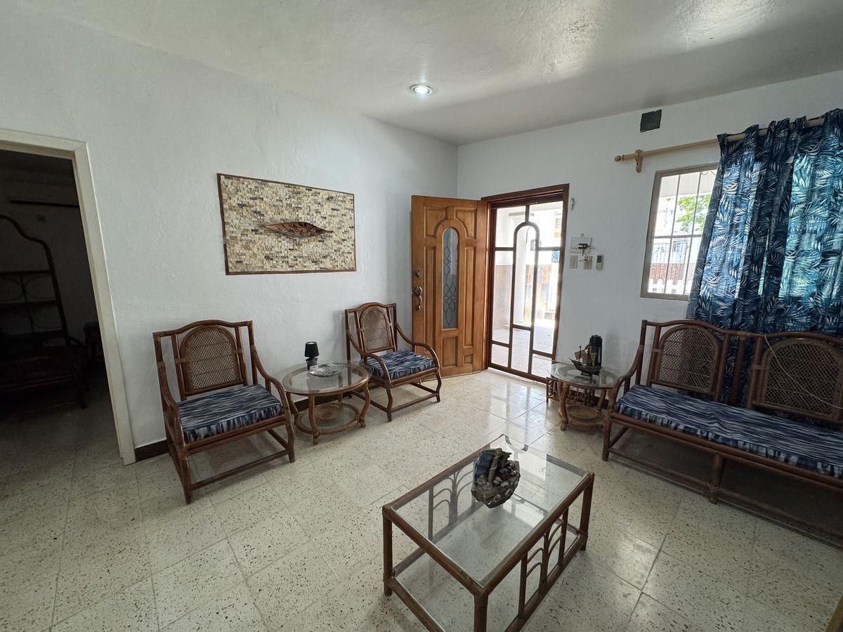 House in Nueva Yucalpeten, Progreso, photo 2 of 30