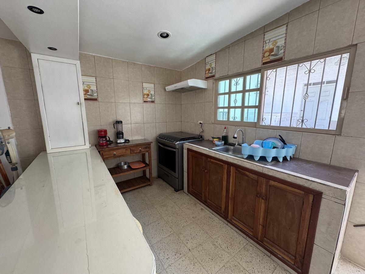 House in Nueva Yucalpeten, Progreso, photo 7 of 30