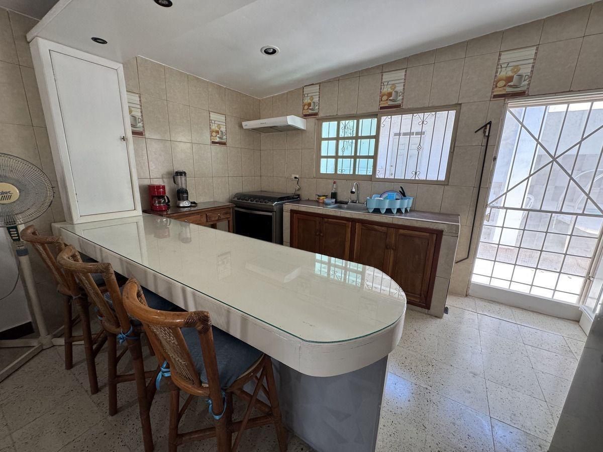 House in Nueva Yucalpeten, Progreso, photo 8 of 30