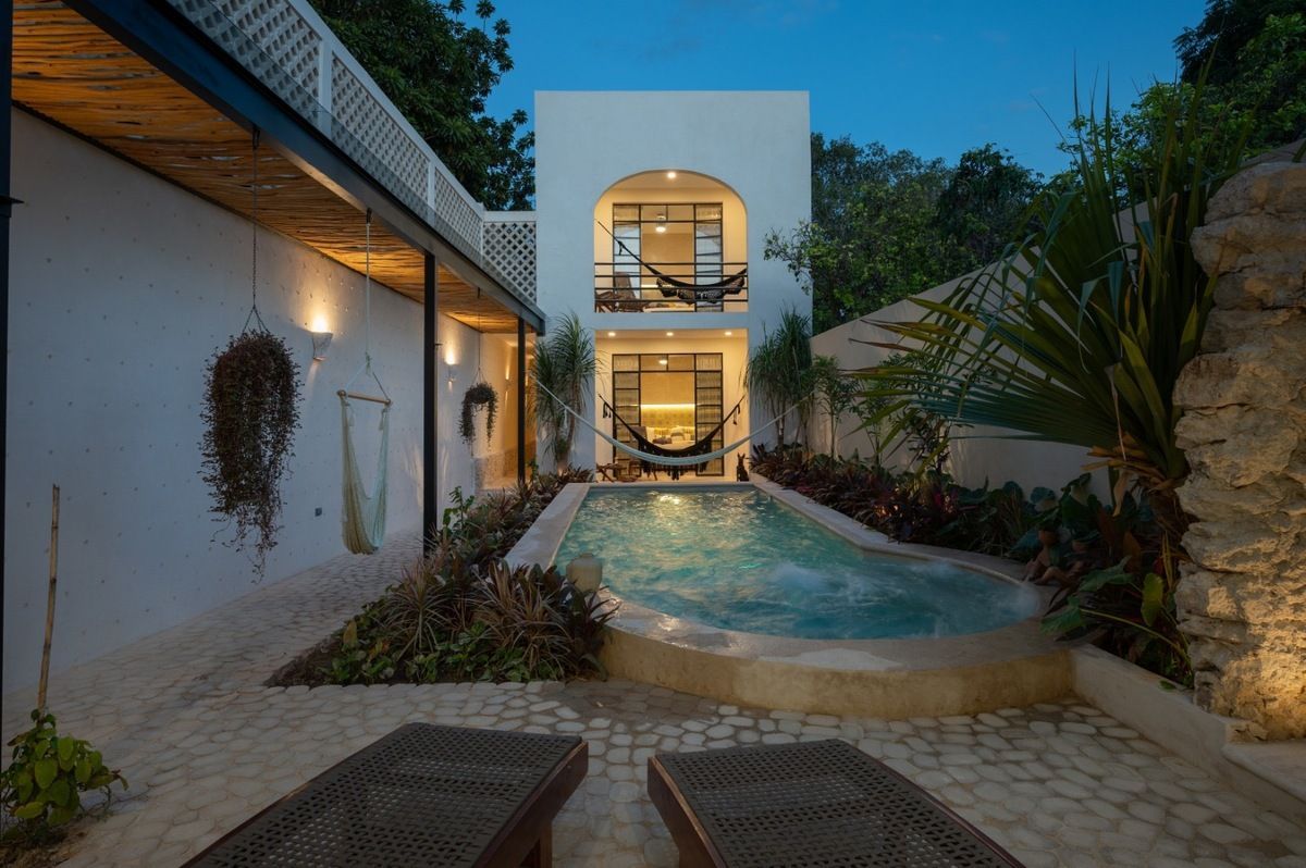 CASA EN VENTA DE 4 RECÁMARAS EN LA ERMITA, foto 1 de 49