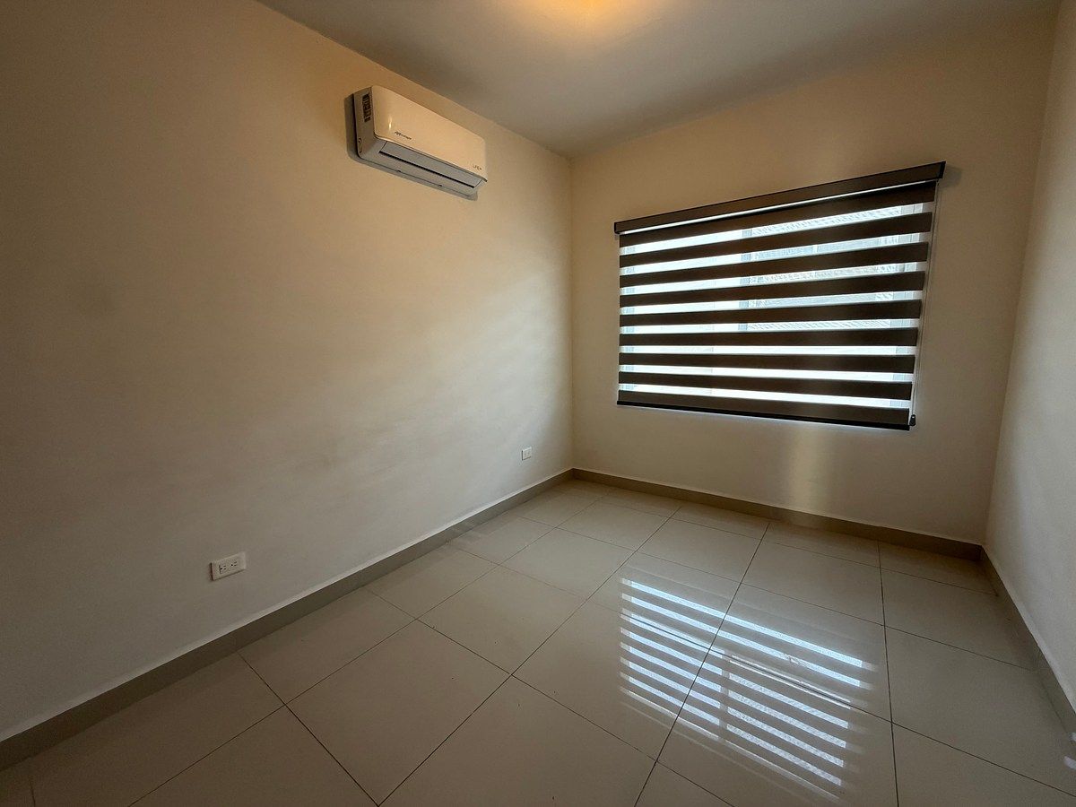 Casa en Cumbres Provenza, García, foto 9 de 18