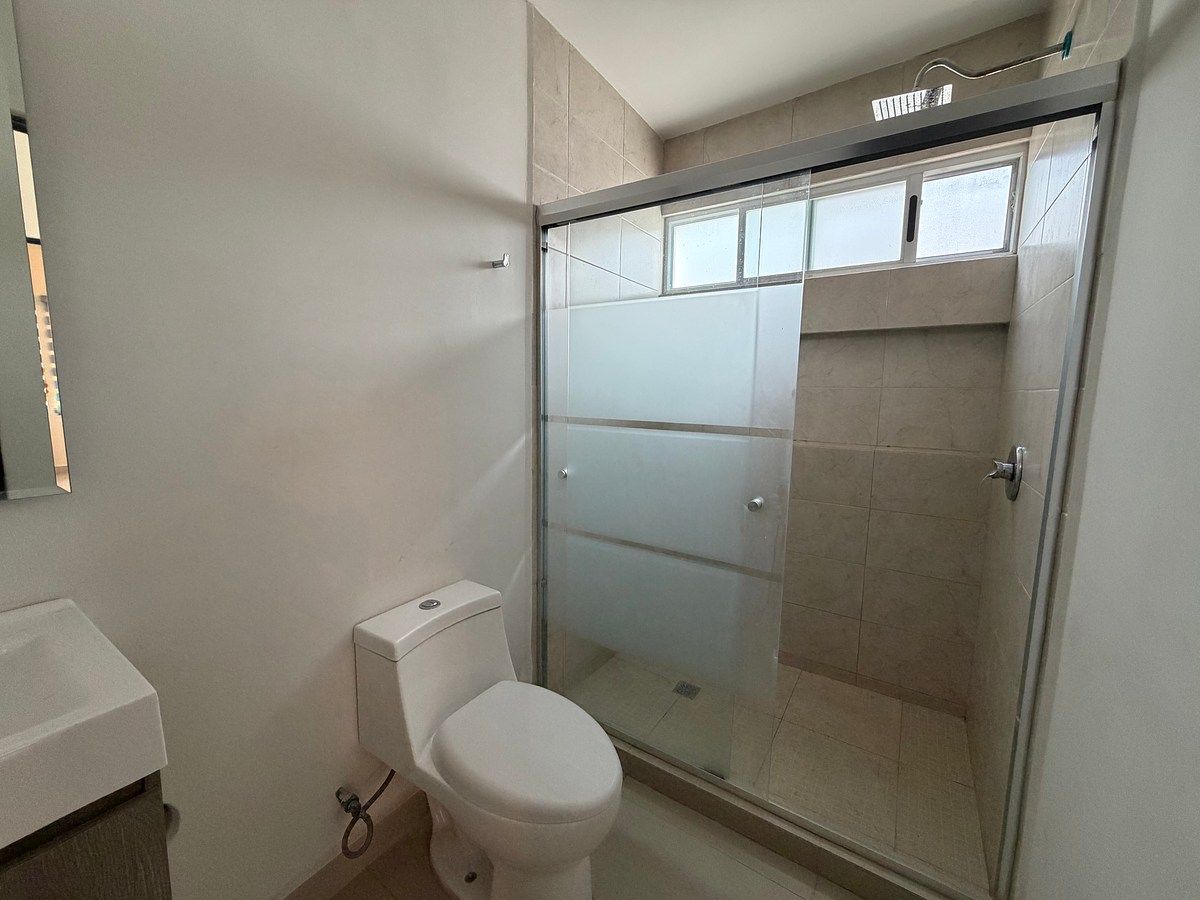 Casa en Cumbres Provenza, García, foto 7 de 18