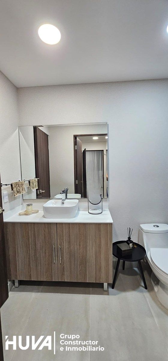 SS Principal - Lavabo y Sanitario, foto 8 de 11