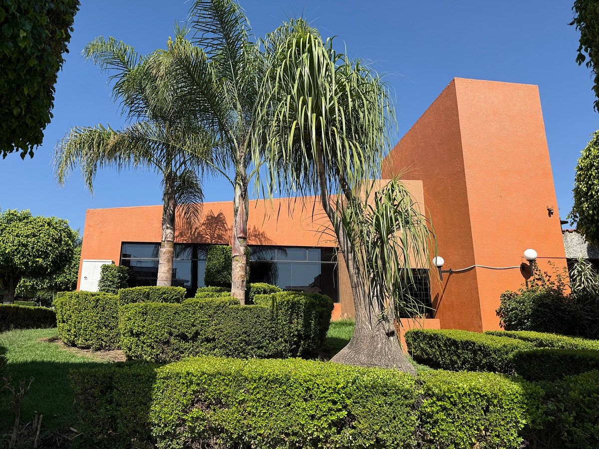CASA EN VENTA EN PEDREGAL DE TEPEPAN, foto 1 de 42