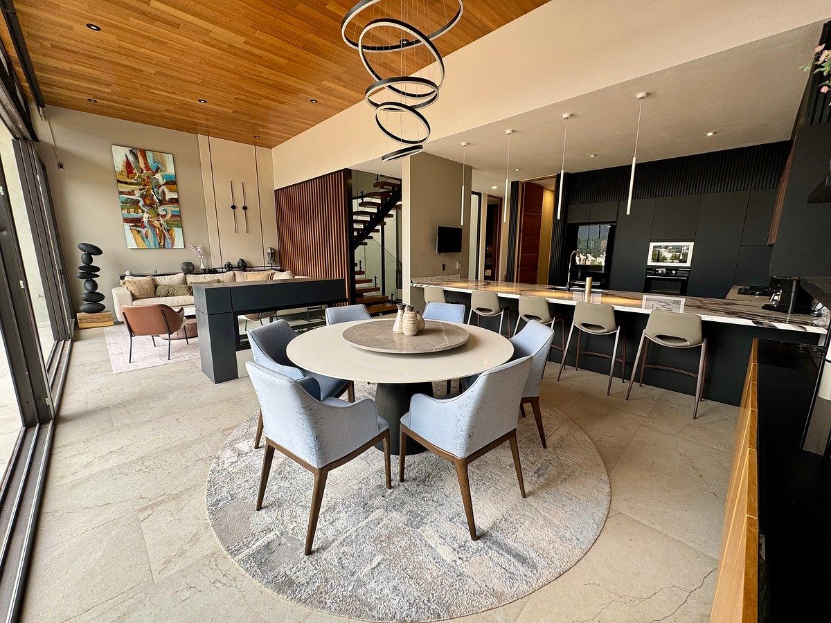 ARQUITECTURA DE ALTO NIVEL EN ZONA EXCLUSIVA- ALTOZANO, photo 1 of 38