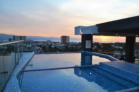 Venta de Depto en Puerto Vallarta TORRE CONDO NIZA 266, photo 1 of 38
