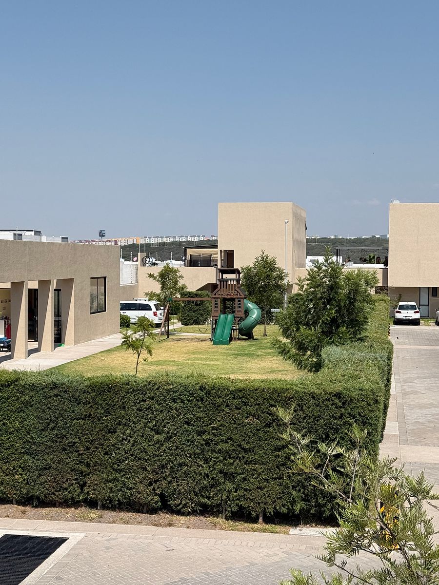 Zakia, Venta Town House, Dos Motivos by CAISA, photo 1 of 16