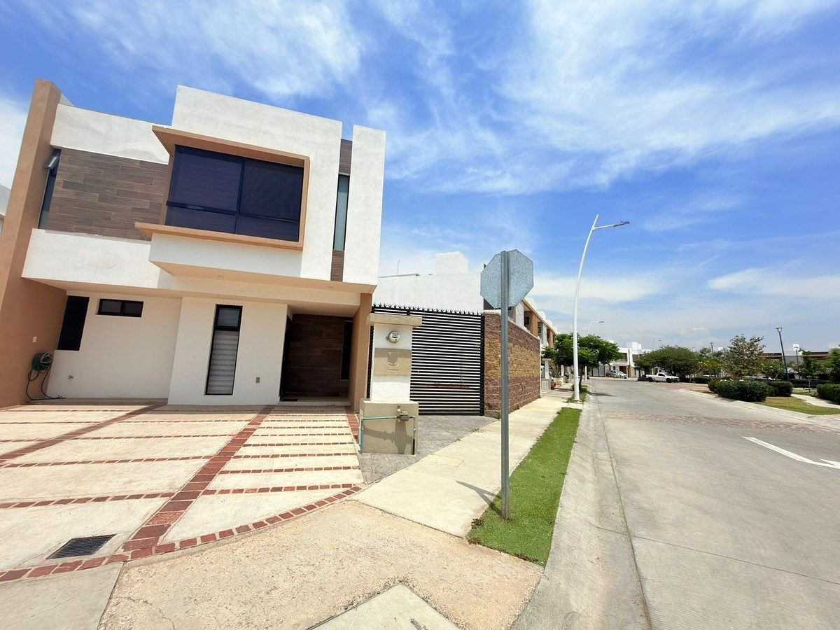 Casa en venta en Aldaba 2 en León, Guanajuato, foto 1 de 17