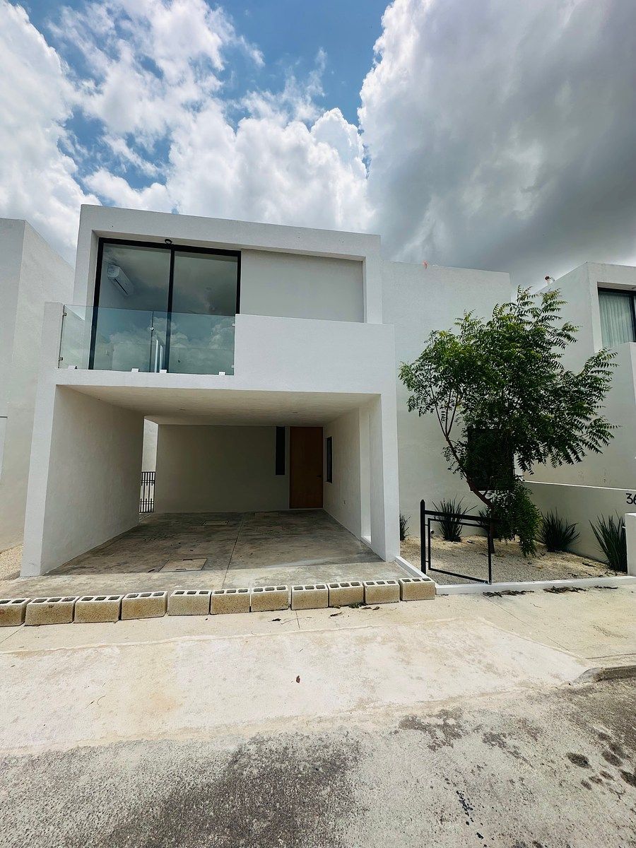 House in Gated Community in Sitpach, Mérida, photo 2 of 23