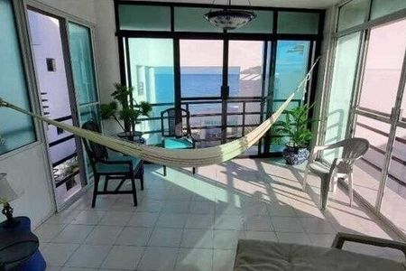 Departamento AMUEBLADO de 3 Recámaras Frente al Mar en Chicxulub Puerto