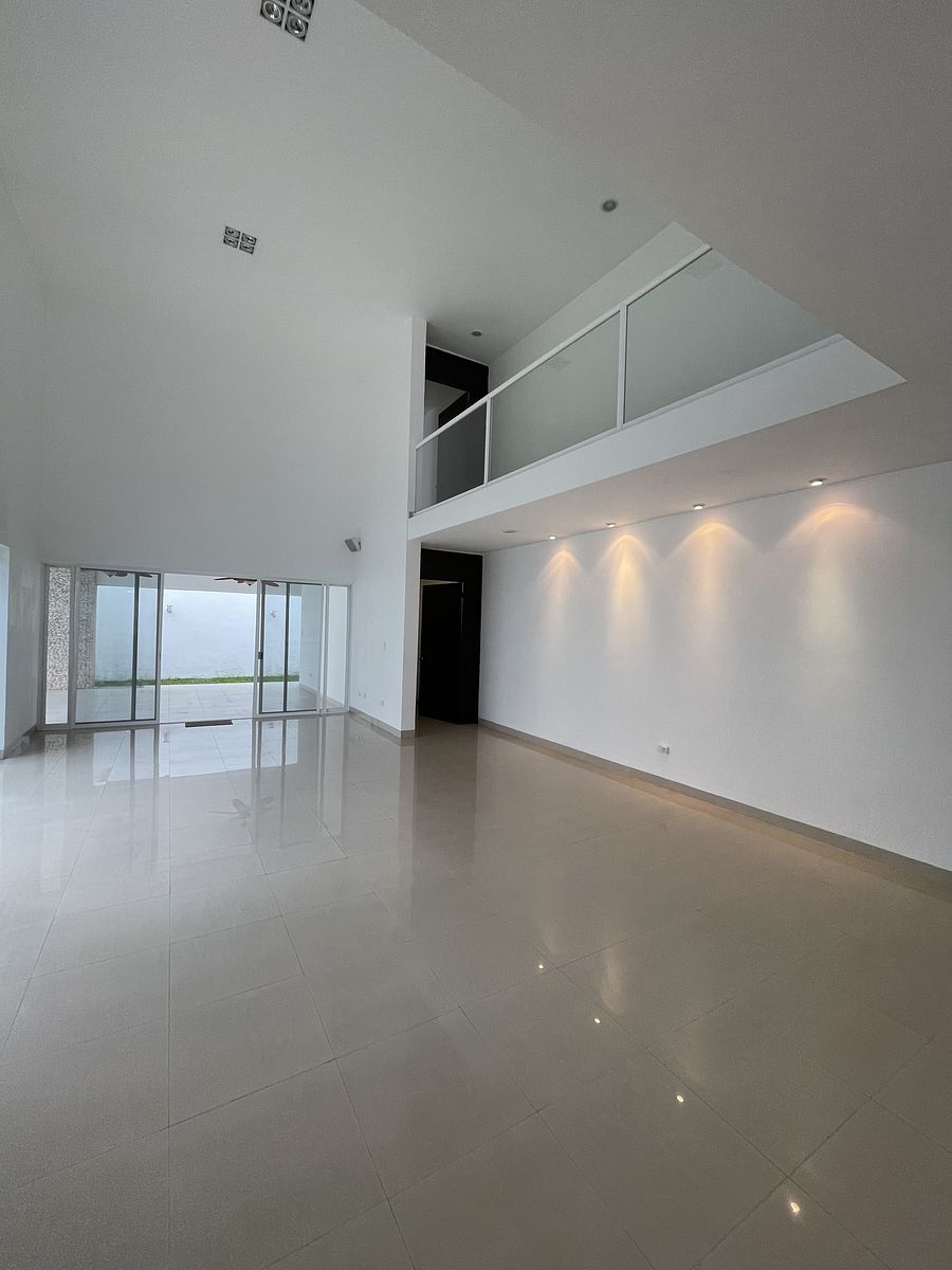 Casa em Montebello, Mérida, foto 2 de 25