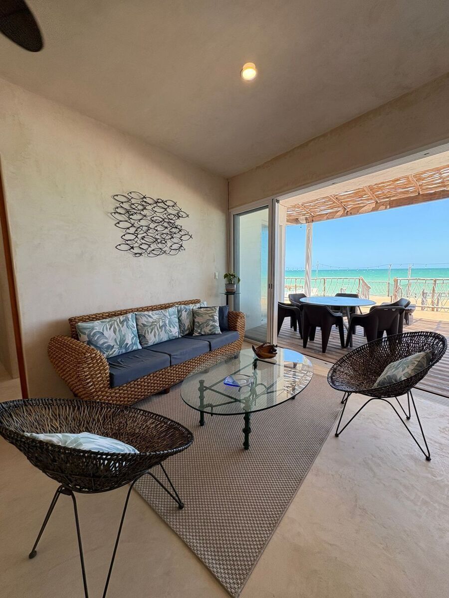 Casa en venta frente al mar en Sisal "Pueblo Mágico", foto 1 de 43