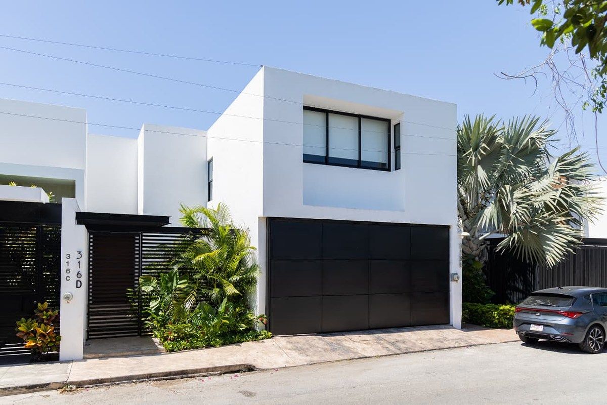 CASA EN VENTA - MONTEBELLO - MERIDA, foto 1 de 41