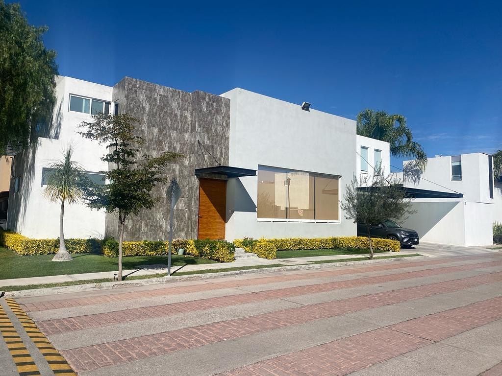 SE VENDE CASA EN RIBERAS DEL CAMPESTRE CELAYA, foto 1 de 20