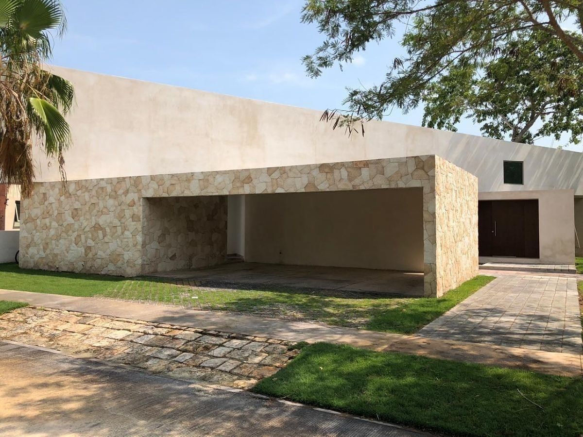 Casa en Renta 3 Recámaras | Alberca y Jardín |Mérida Yucatán Country Club, foto 1 de 24