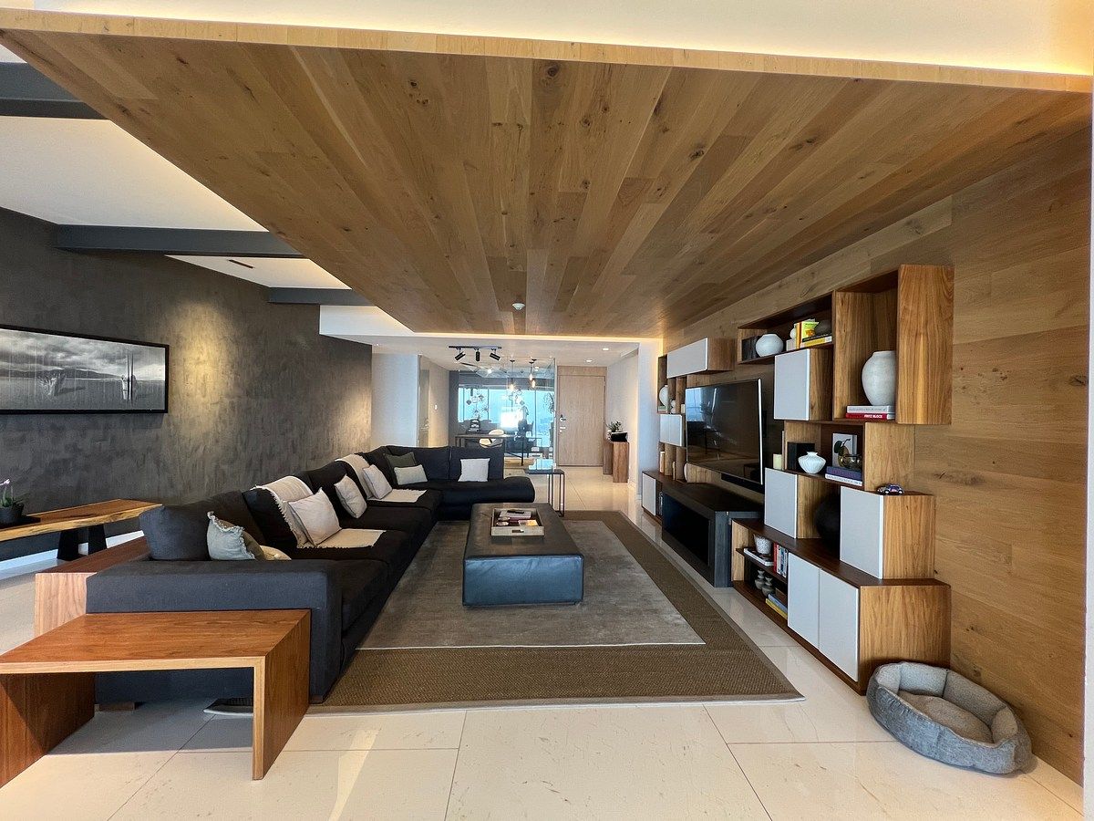 Espectacular departamento recien remodelado en venta en Residencial Vidalta, photo 1 of 32