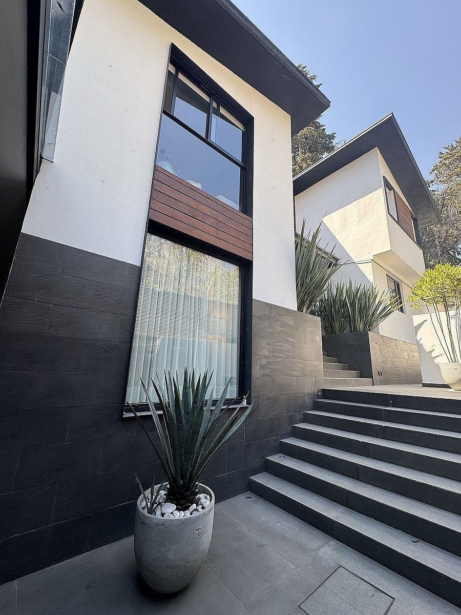 House in Bosque de las Lomas, Miguel Hidalgo, photo 3 of 37