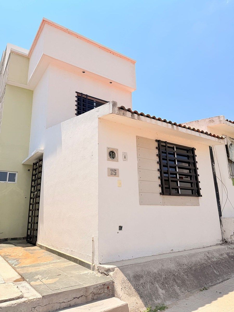 CASA EN VENTA EN LOARCA, foto 1 de 8