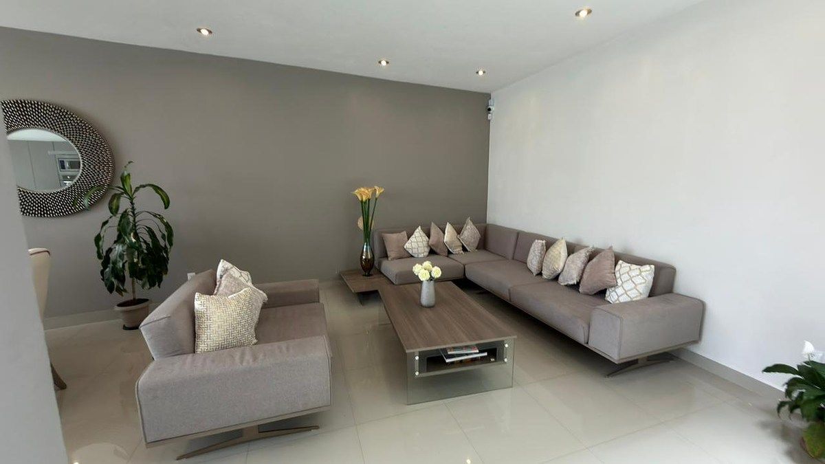 House in Gated Community in Altozano, Morelia, photo 2 of 29