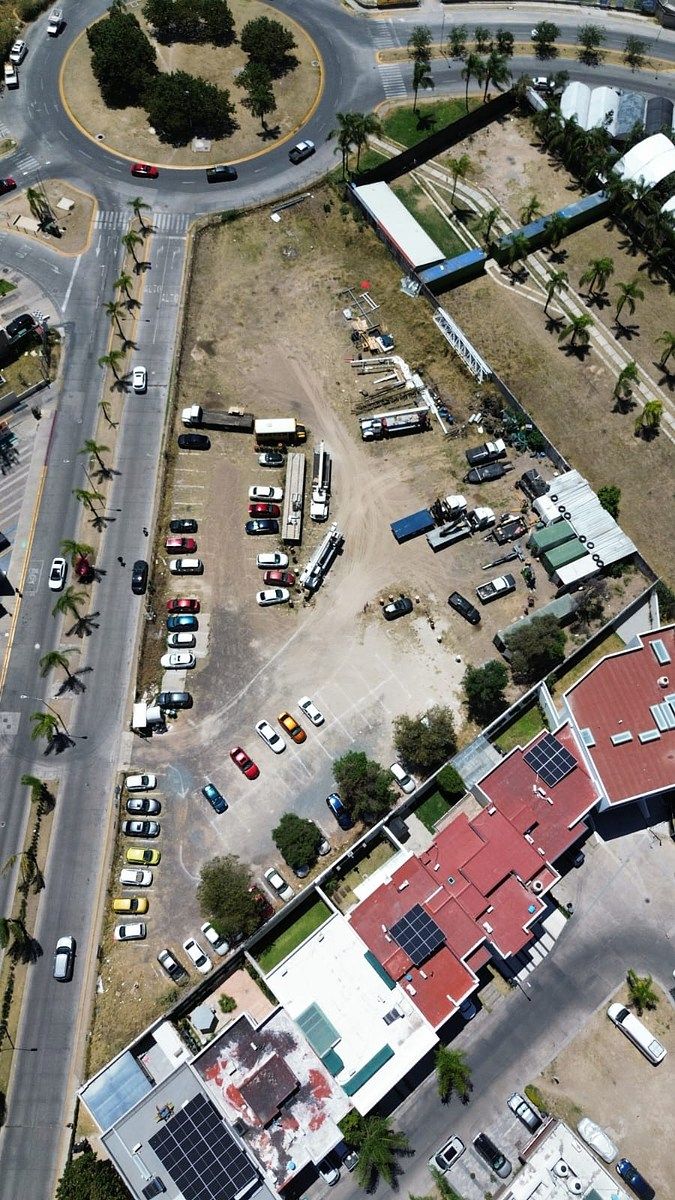 TERRENO COMERCIAL EN VENTA EN ZONA ANDARES - foto 3