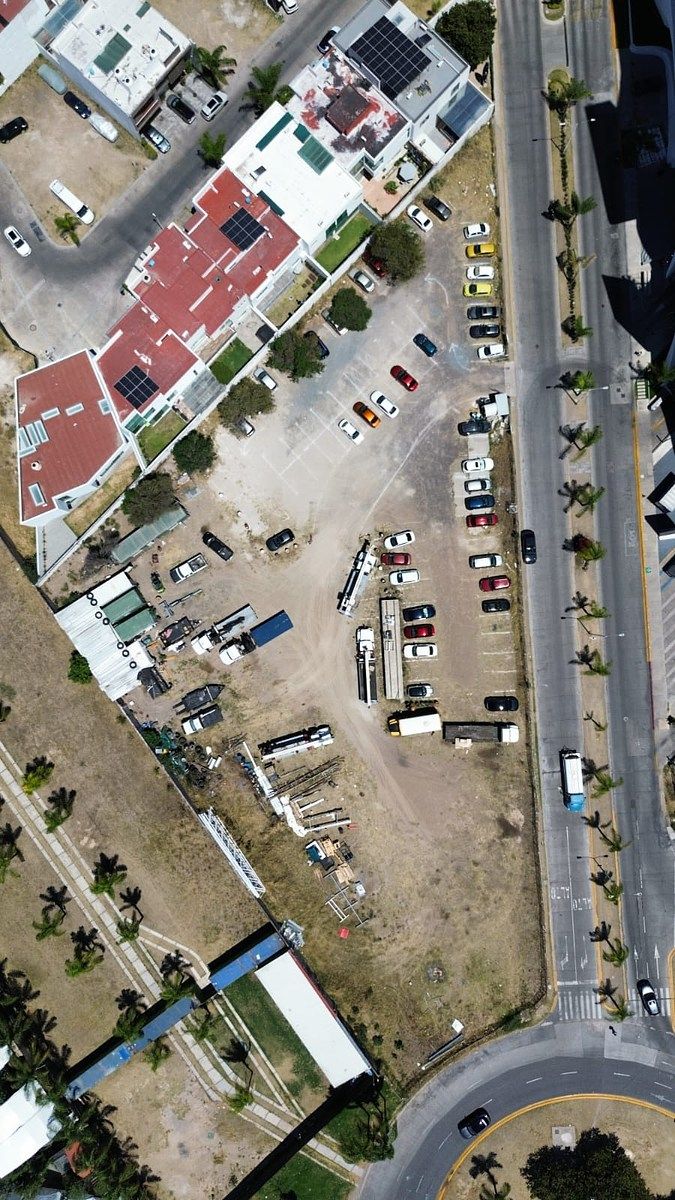 TERRENO COMERCIAL EN VENTA EN ZONA ANDARES - foto 4