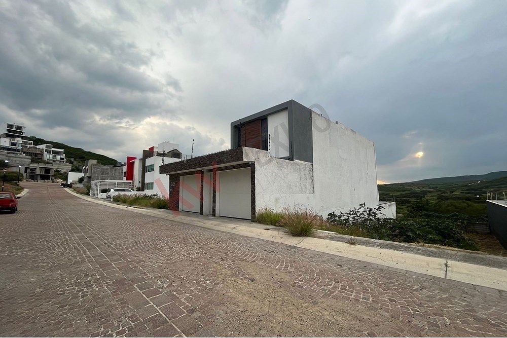 Lot in Cumbres del Lago, Querétaro, photo 4 of 8