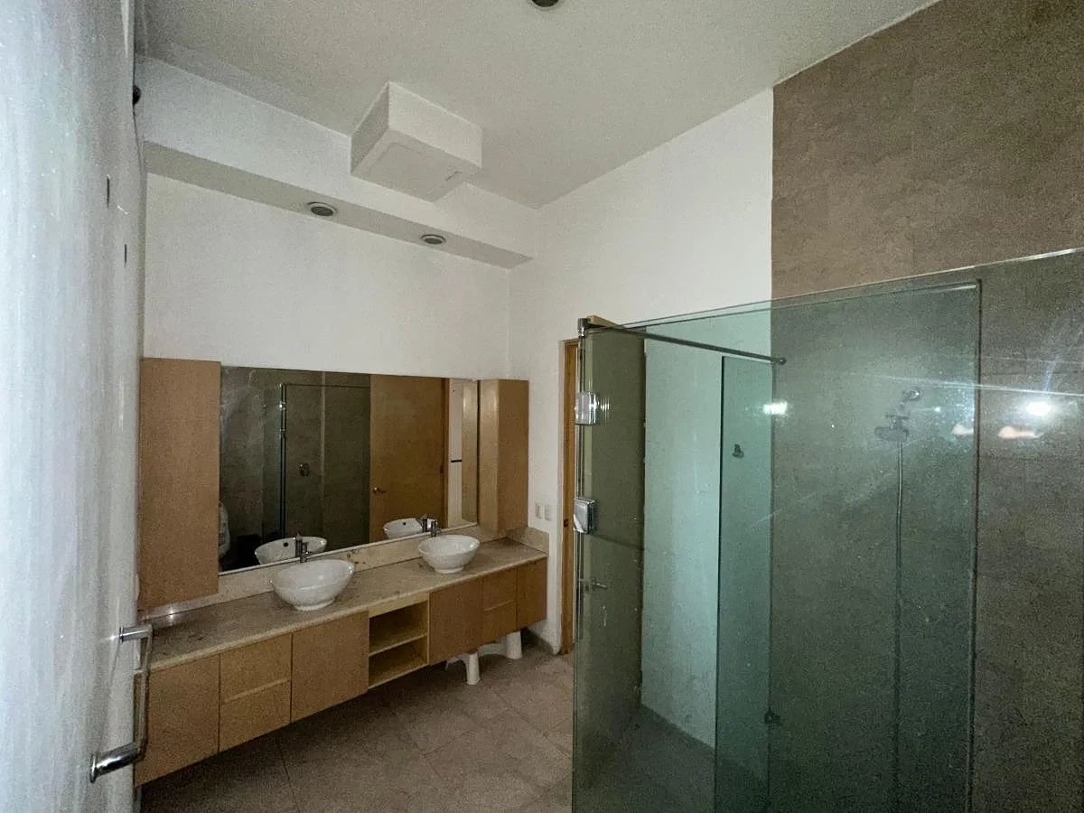 Apartment in Ladrón de Guevara, Guadalajara, photo 15 of 21