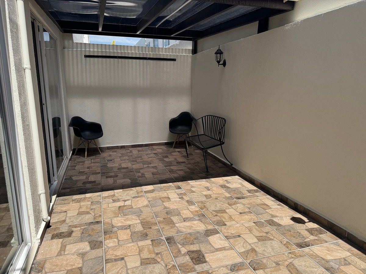 Patio, photo 13 of 36