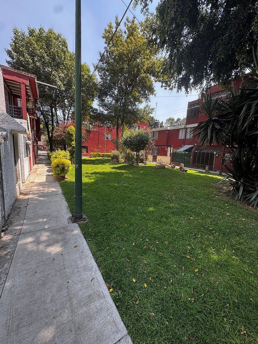 HOUSE IN GRANJAS COAPA, photo 1 of 13
