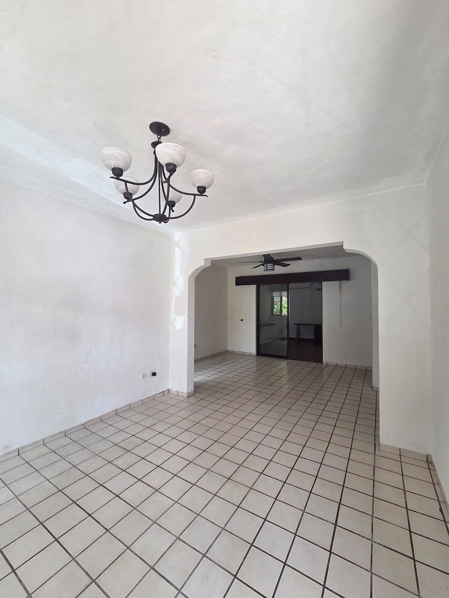 Casa em Jardines de Vista Alegre, Mérida, foto 2 de 25