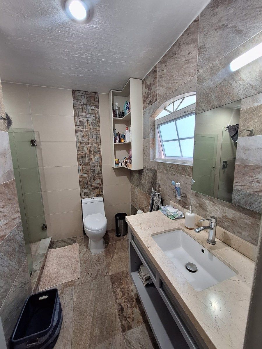 Baño completo recámara principal, photo 28 of 36
