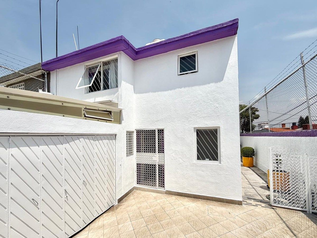 HERMOSA CASA EN VENTA CON PATIO LATERAL EN CUMBRIA, CUAUTITLAN IZCALLI, foto 1 de 44