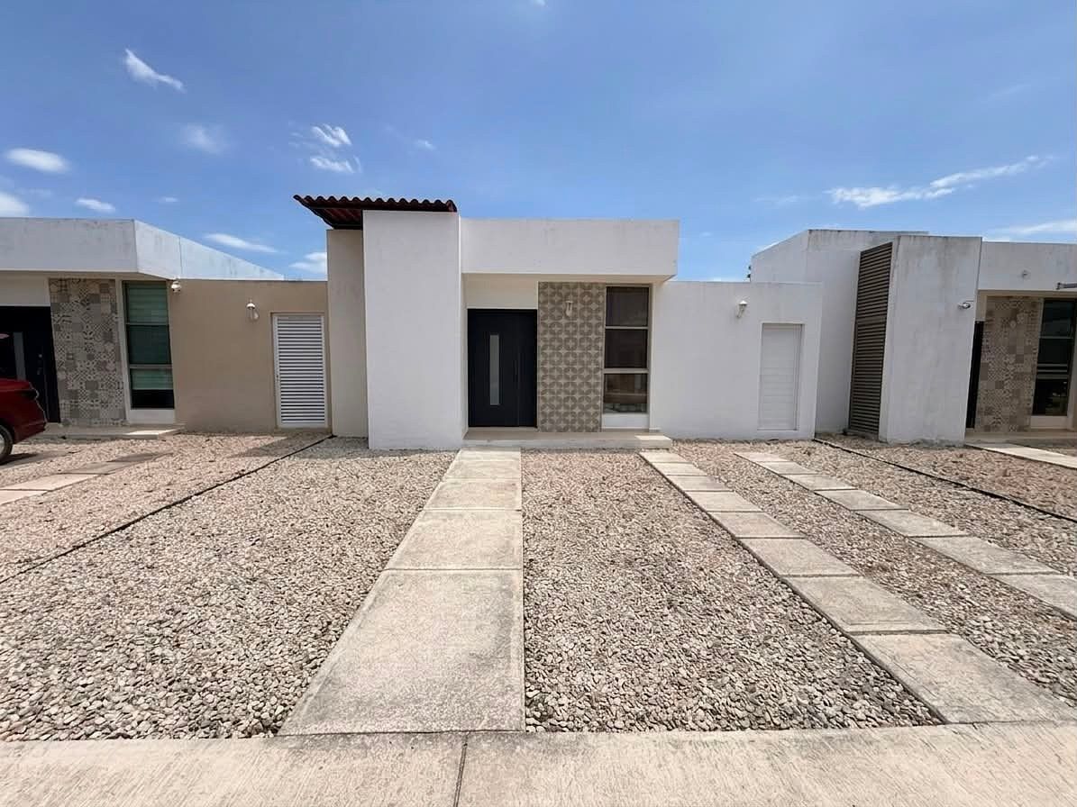 CASA EN RENTA DE UNA PLANTA AMUEBLADA, foto 1 de 14