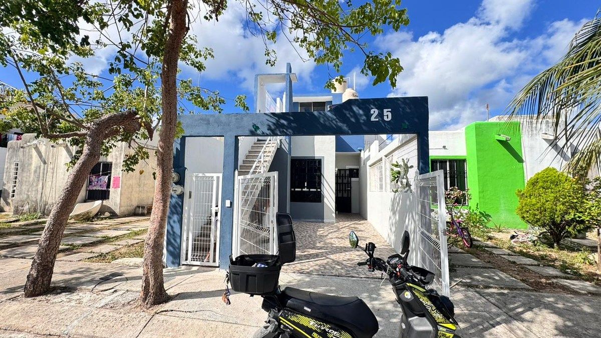 Invierte y Genera Ingresos: Casa con Estudio Independiente en Playa del Carmen, foto 1 de 28