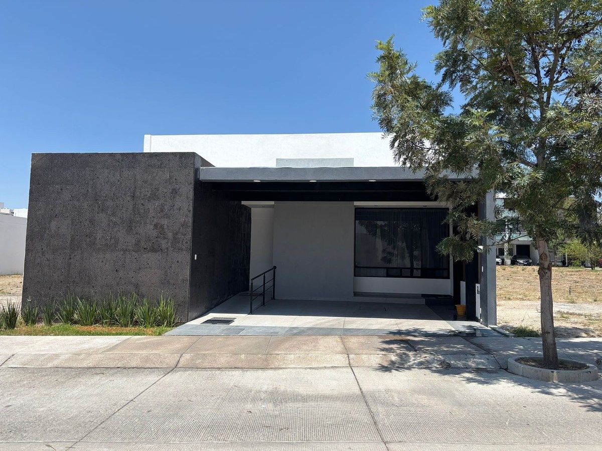 Casa en condominio en Paseos Loretta, Aguascalientes, foto 2 de 11