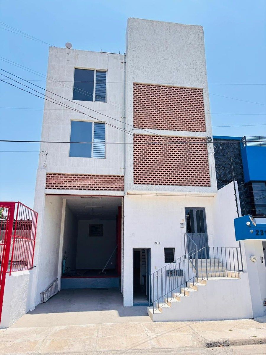 Bodega en venta en Zona Mercado de Abastos, foto 1 de 22