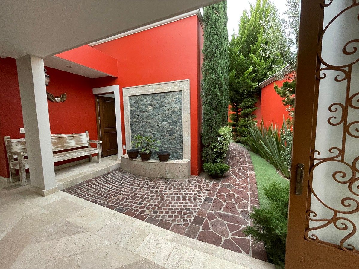 House in Gated Community in Independencia, San Miguel de Allende, photo 4 of 46