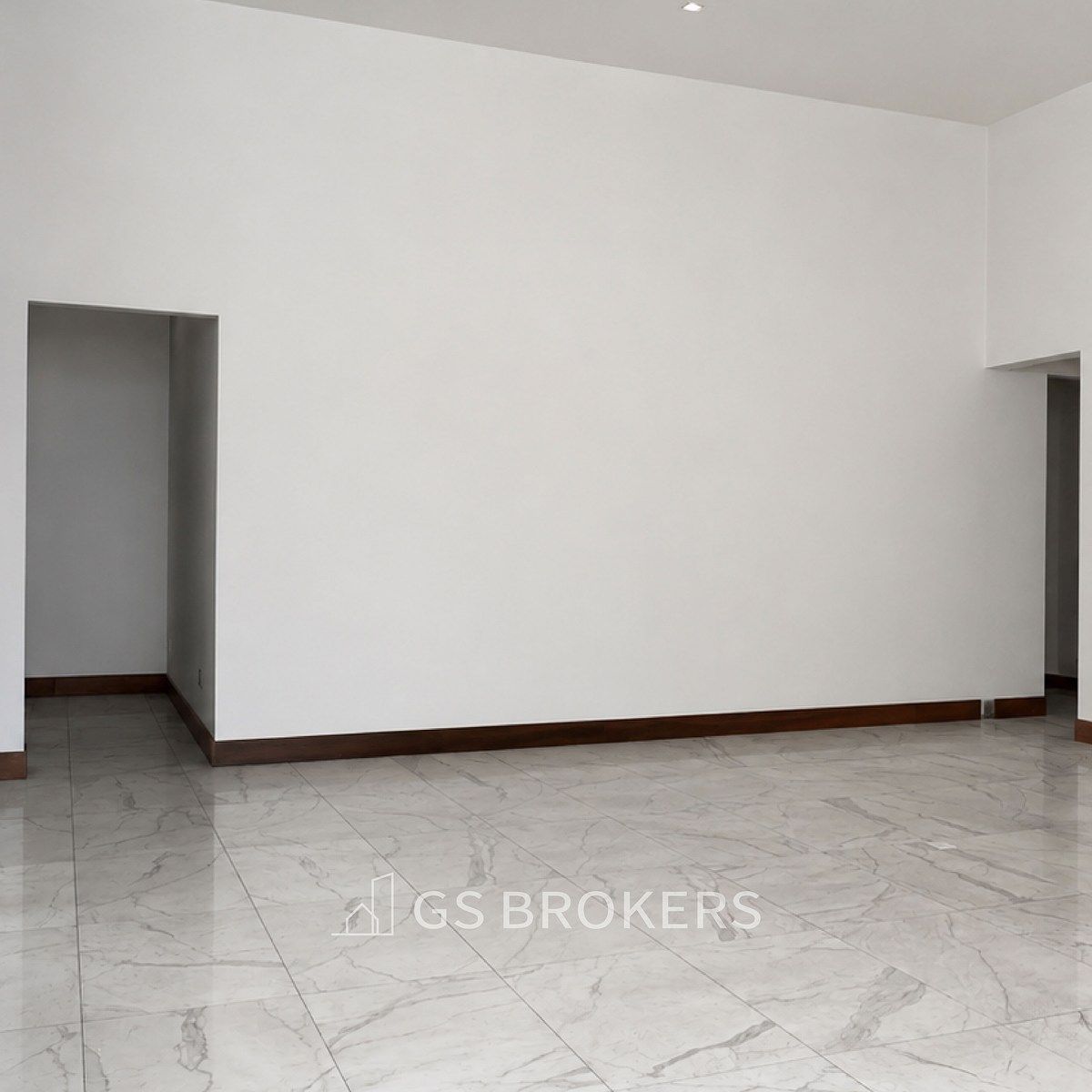 Local en venta ó renta | Lleva tu negocio al siguiente nivel en Silver Center - foto 5
