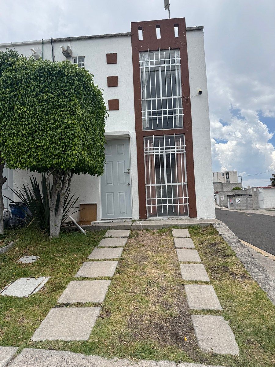 CASA en venta en Paseos del Pedregal, photo 1 of 16