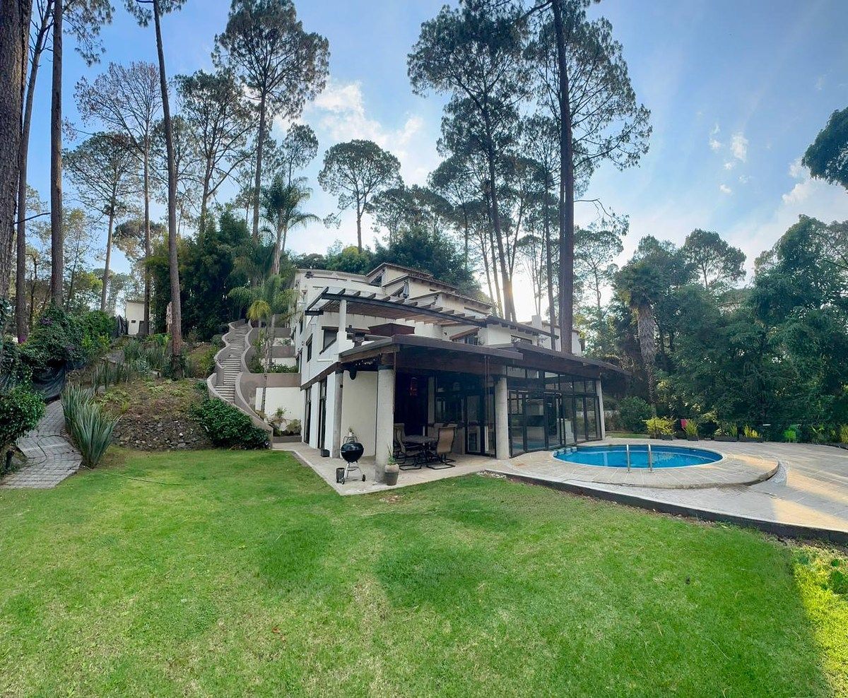 Venta de departamento en Avandaro con alberca y jacuzzi, photo 1 of 13