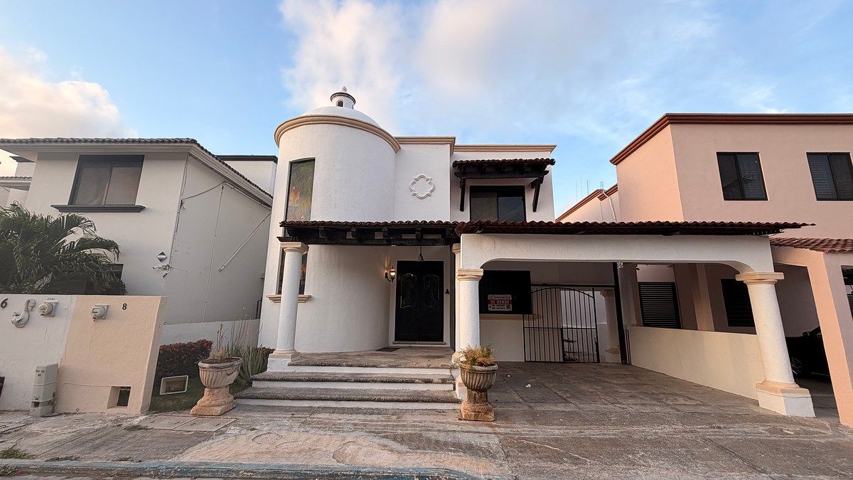 EN VENTA,  Casa en privada en Av Maestros Campechanos, foto 1 de 20