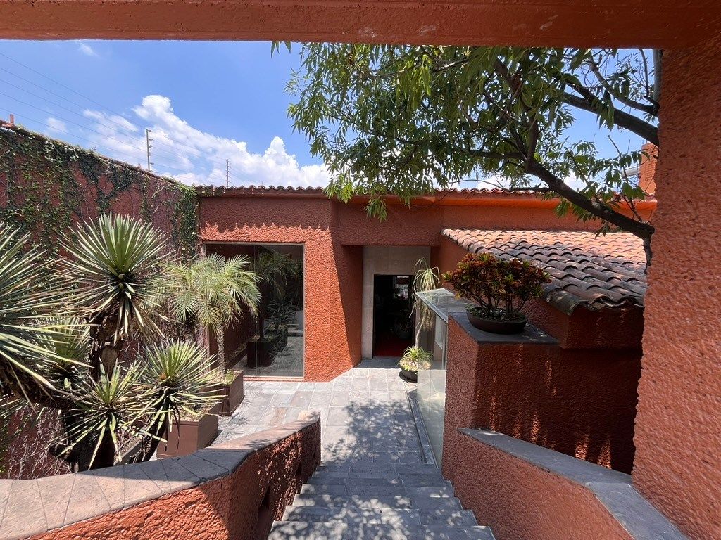 House in Bosques de la Herradura, Huixquilucan, photo 3 of 33