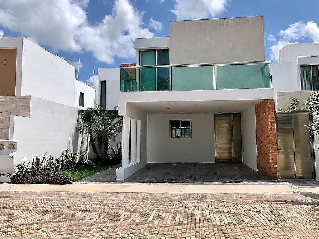 Casa en Venta por debajo del Avalúo cerca de Cabo Norte, privada Norte de Mérida, foto 1 de 23