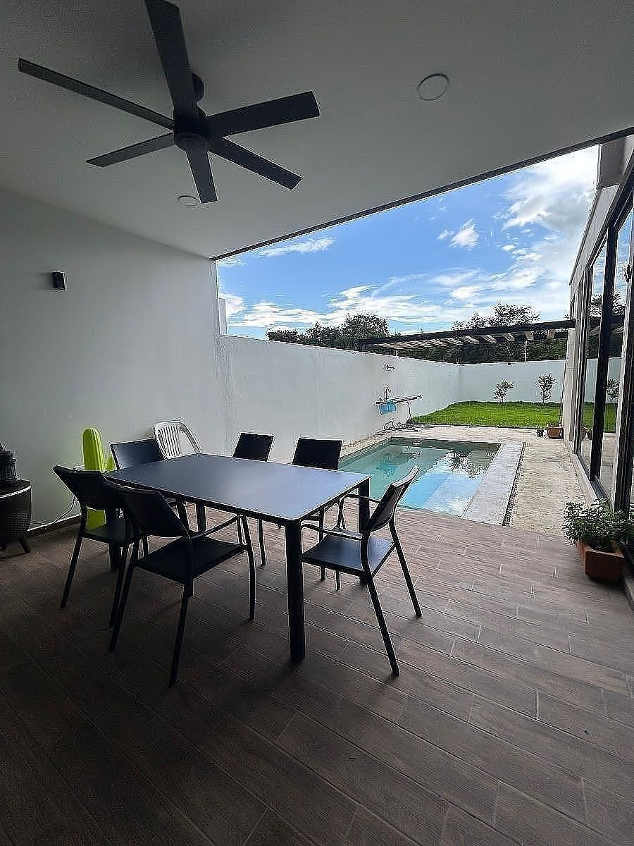 Casa en Conkal, Conkal, foto 3 de 39